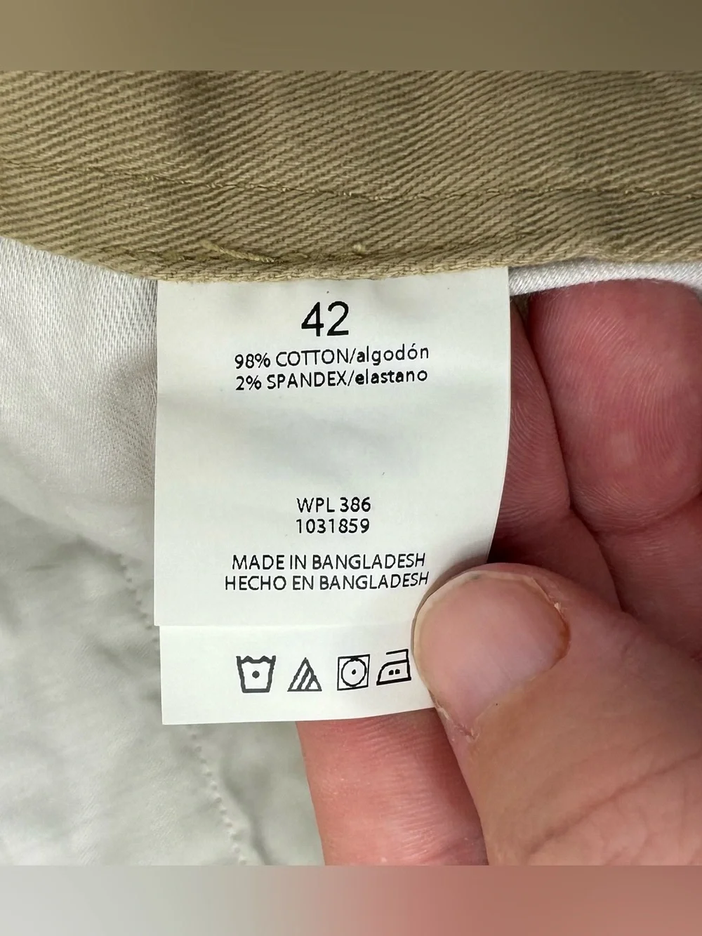 Haggar Mens Cotton Cargo Shorts Khaki Tan 42 Comfort 10” NWT